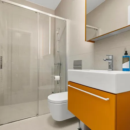 Lam Orange Ac - Balcony Apartment Bratislava Exterior photo